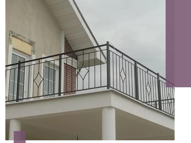 Изготовление балконных ограждений в Дагестанских Огнях из металла и стекла