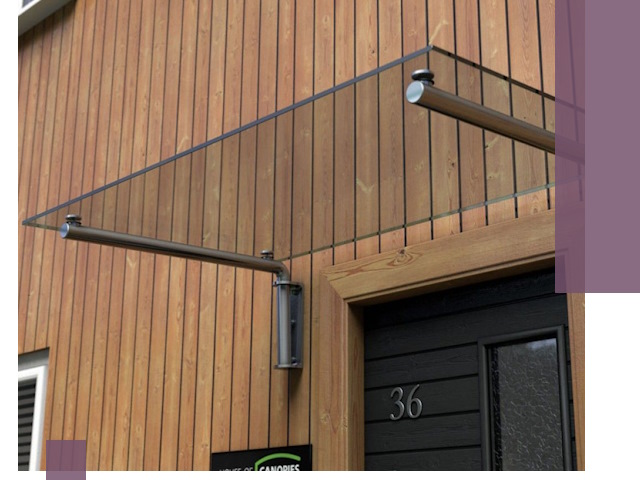 Стеклянные козырьки на входы и фасады в Дагестанских Огнях